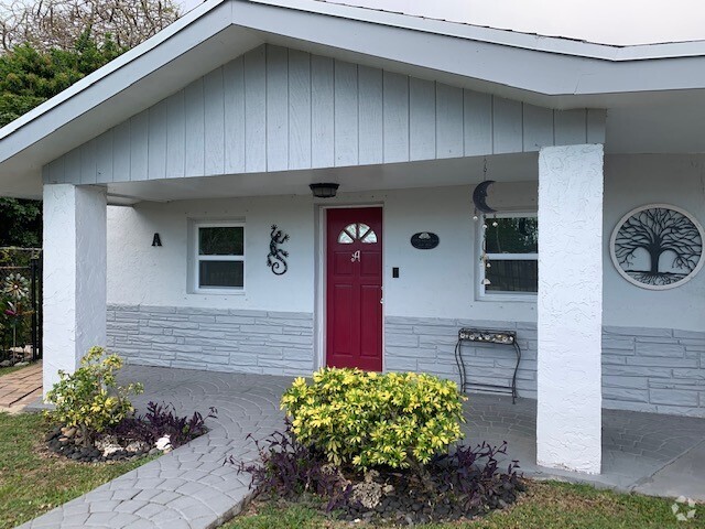 Building Photo - 22526 Old Dixie Hwy