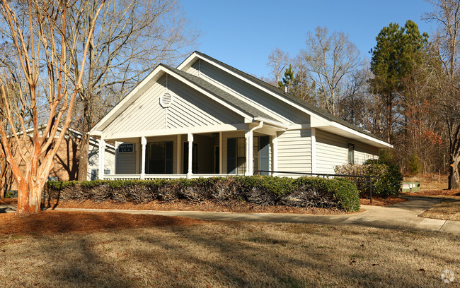 Building Photo - Laurelwood Apartments I & II