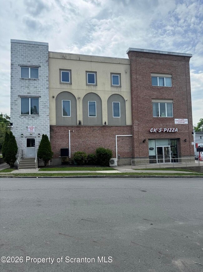 Building Photo - 1201 Mulberry St