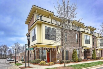 Building Photo - 3475 Spencer St