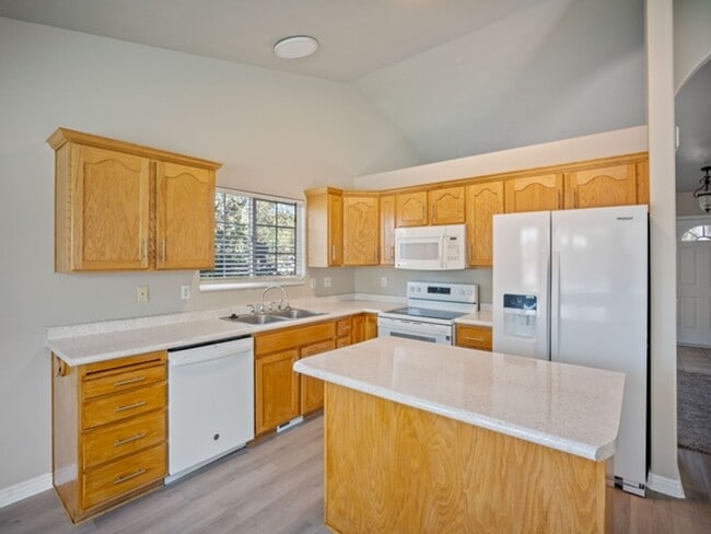 Building Photo - 1602 W Rockbridge Dr