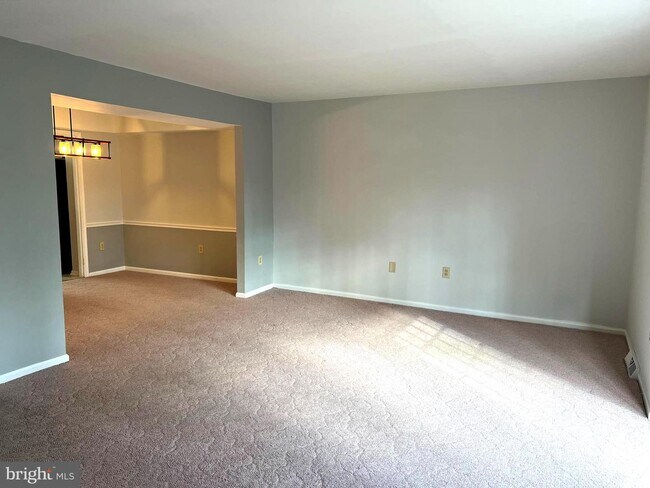 Building Photo - 519 Bay Dale Ct