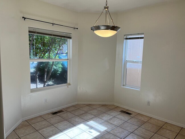Building Photo - Two Story, 3 Bedroom Home