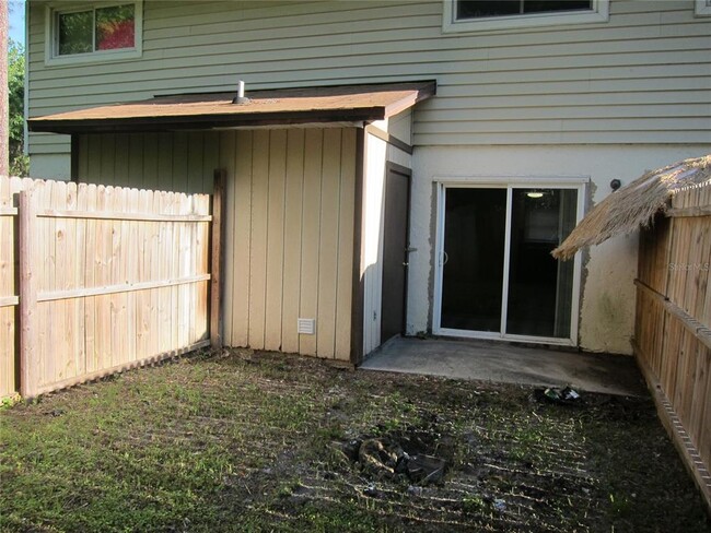 Building Photo - 6417 SW 9th Ave