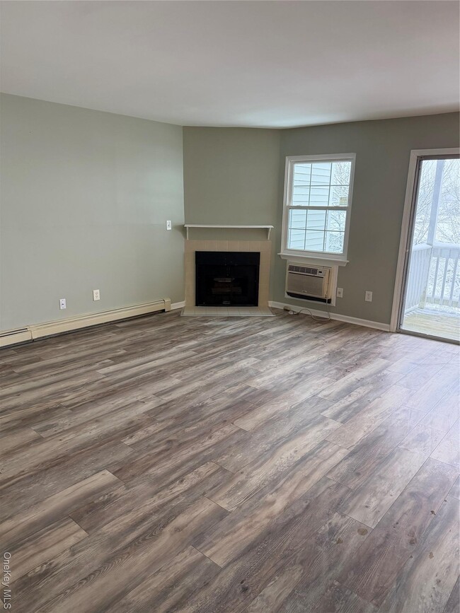 Building Photo - 22 Lexington Hills Rd