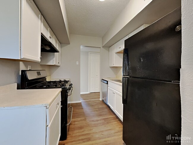Building Photo - 4443 Greenland Dr