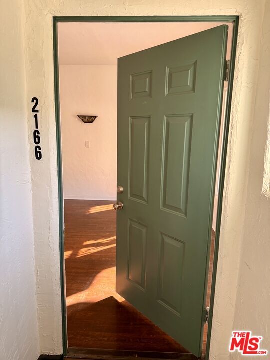 Foto del edificio - 2166 Beachwood Terrace