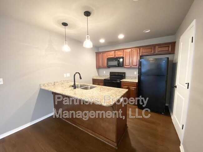 Building Photo - 812 Hindman Drive - 2