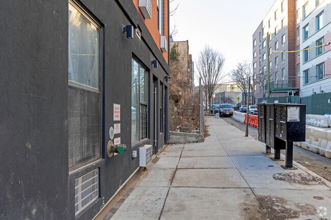 Walkway - 92 W 169th St
