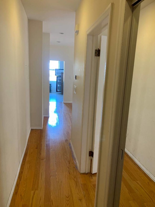 Foto del edificio - 16 Van Sicklen St