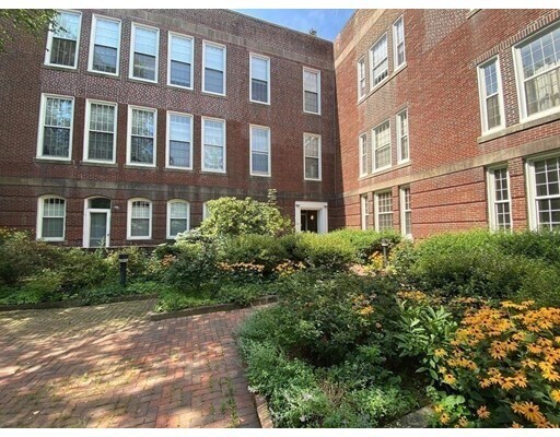 Primary Photo - 35 Walden St