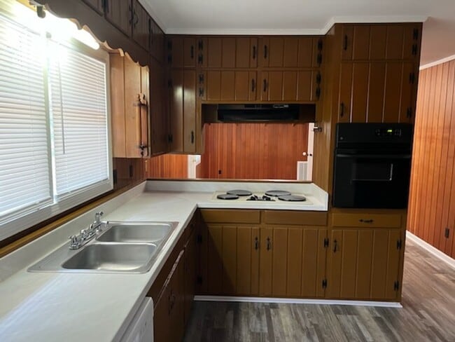 Photo - Nice 3 Bed 2 Bath at Great Price! Availabl... House