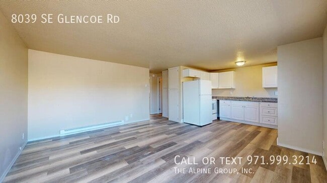Foto del edificio - 8039 SE Glencoe Rd