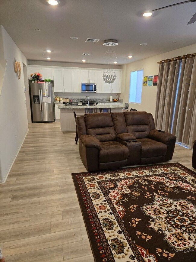 Foto del edificio - Stunning 4BR House in Winchester