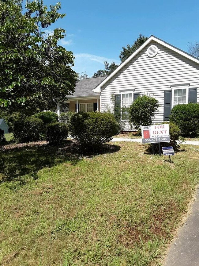 117 Fraizer Creek Rd, WinstonSalem, NC 27105 House Rental in Winston