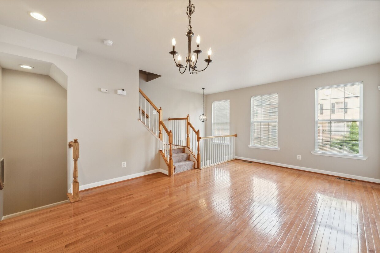Primary Photo - Stunning 3Bd/3.5Bth TH in the Serene Grove...