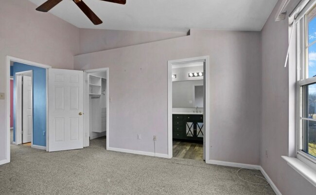Building Photo - 216 Mulberry Ridge Ct