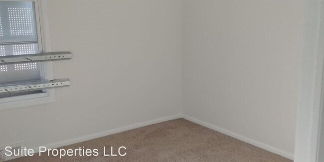 Building Photo - 3 br, 1 bath House - 17693 Greenview St.