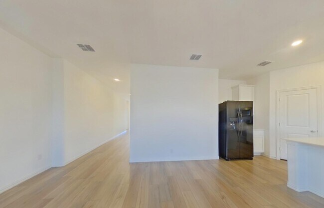 Foto del edificio - Beautifully Renovated 4-Bedroom Home with Premium Finishes