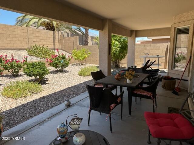 Foto del edificio - 23150 W Lasso Ln