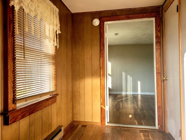 Foto del edificio - 3 Beds Ranch in Williamsburg for Rent