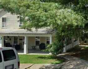 Building Photo - 68 1/2 Madison St