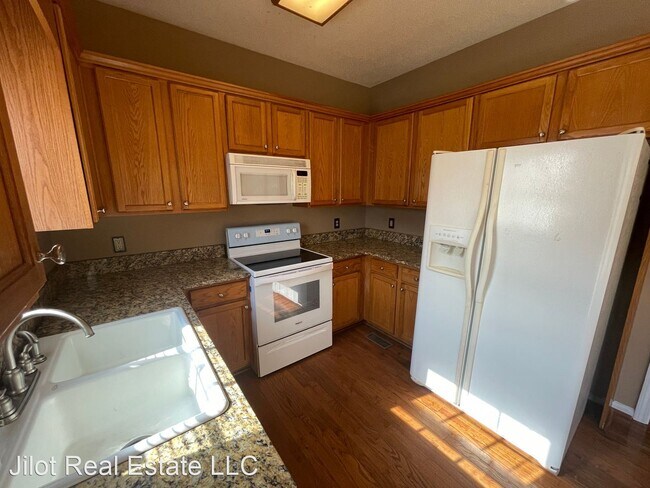 Building Photo - 3 br, 2 bath House - 1112 Jones Mill Rd.