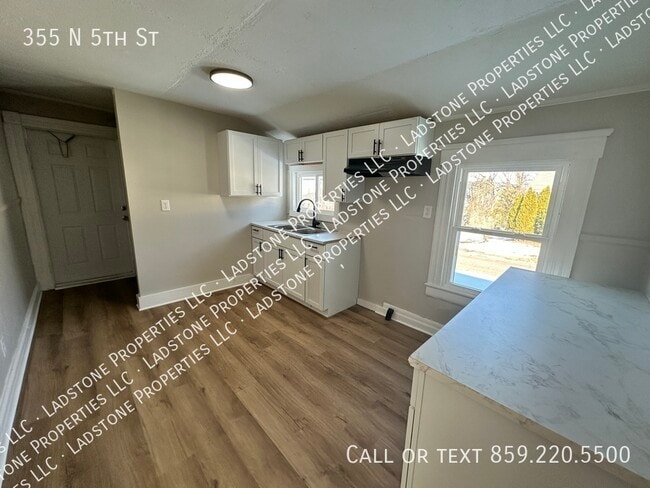 Foto del edificio - 355 N 5th St