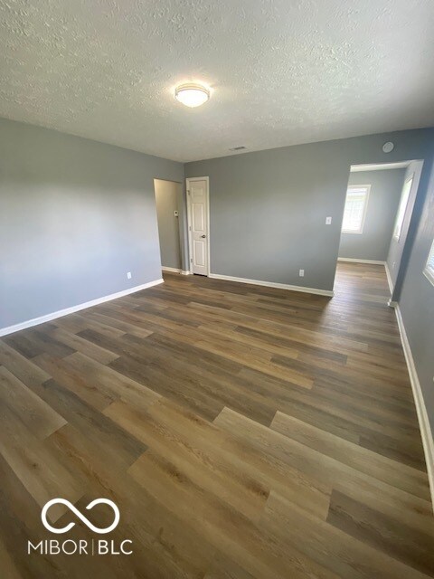 Foto del edificio - 3841 N Grand Ave