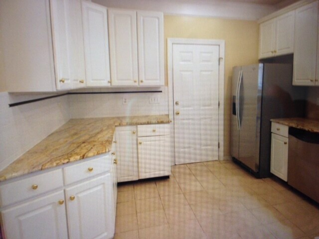 Primary Photo - 100 Carostone Ct
