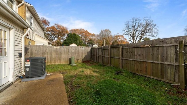 Foto del edificio - 4751 Old Hickory Rd