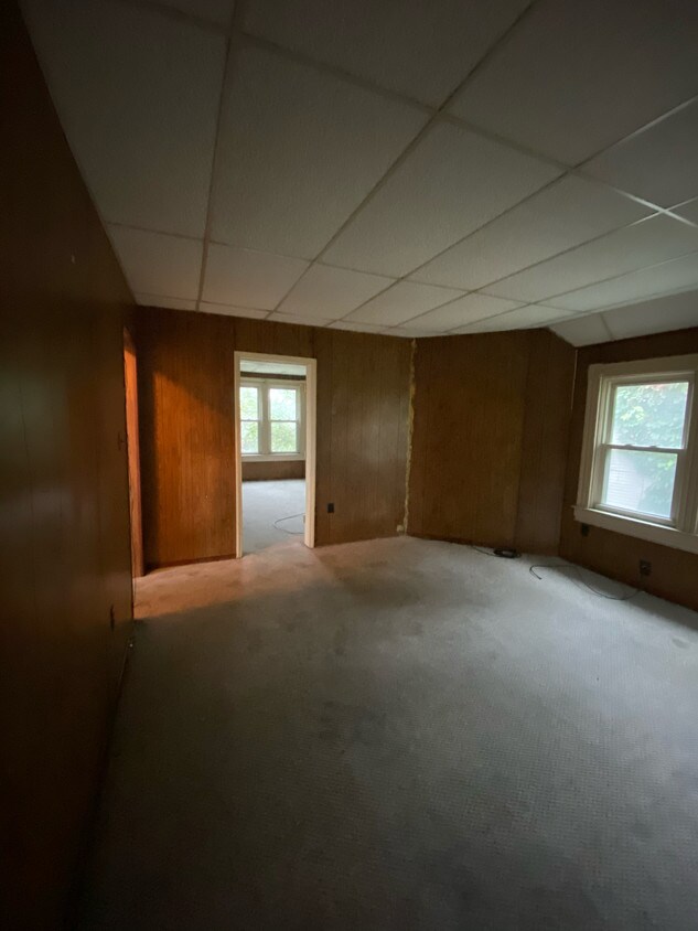 391 Lincoln Hwy, East McKeesport, PA 15035 Townhome Rentals in East