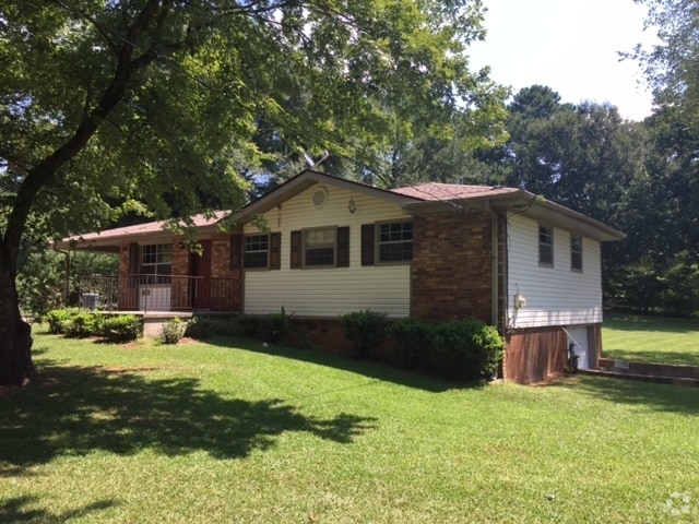 Building Photo - 2413 Sherwood Place