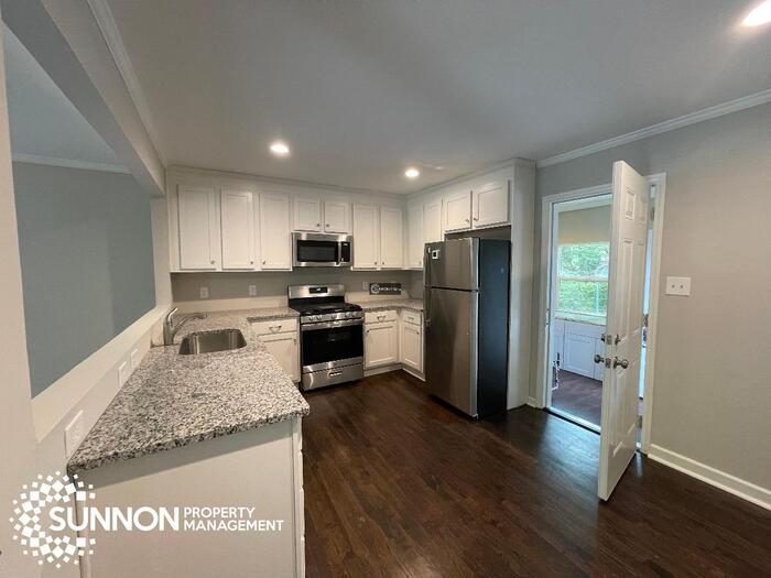 Primary Photo - Beautifully Remodeled 3 Bed 2 Bath in Sout...