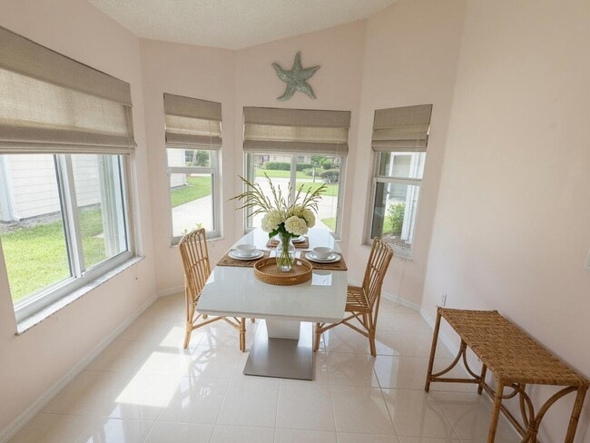 Foto del edificio - 6231 SE Ames Way