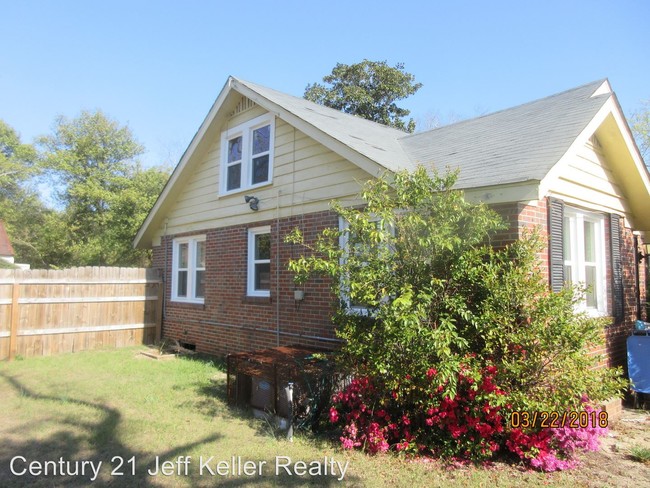 Building Photo - 3 br, 1 bath House - 3583 Peach Orchard Rd