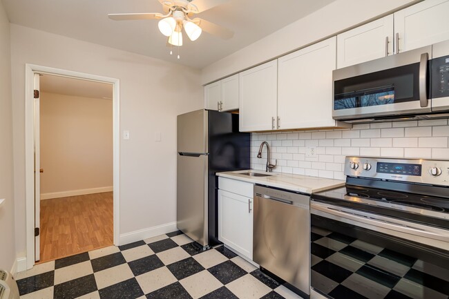 Foto del edificio - Cozy 1 Bedrooms in Maplewood
