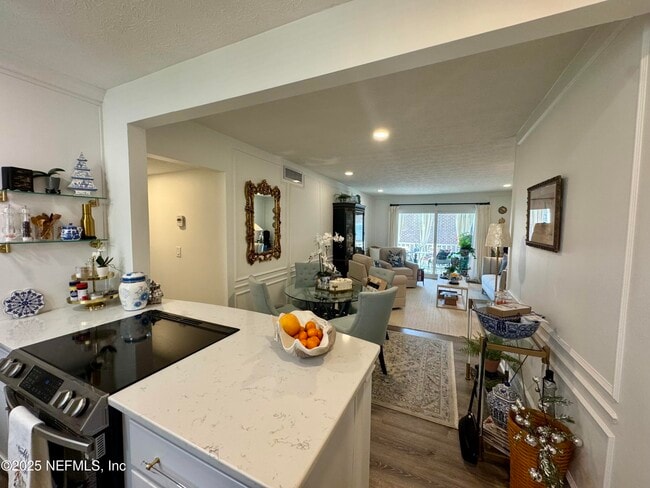 Foto del edificio - 4358 Timuquana Rd