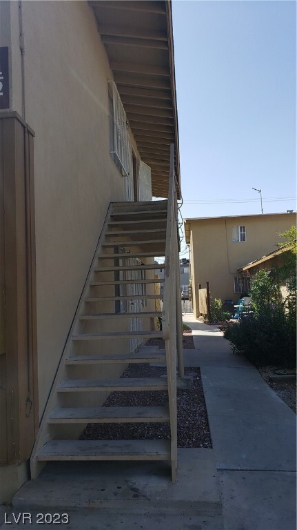 Building Photo - 3821 Daisy St