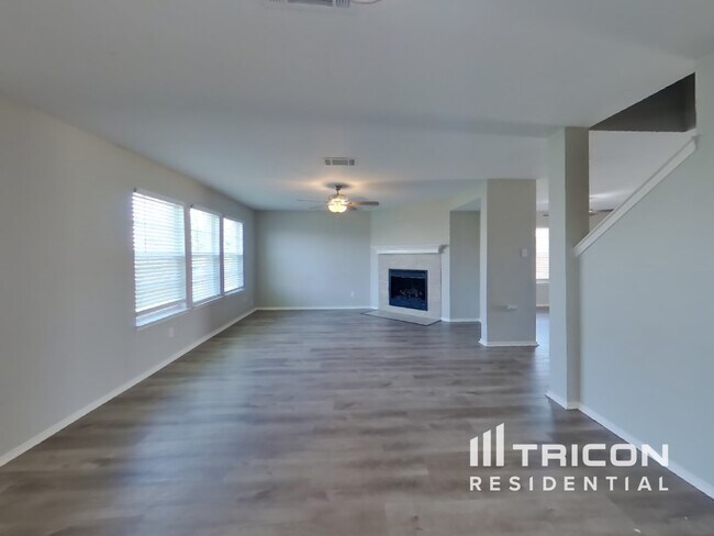 Building Photo - 206 Cornell Dr