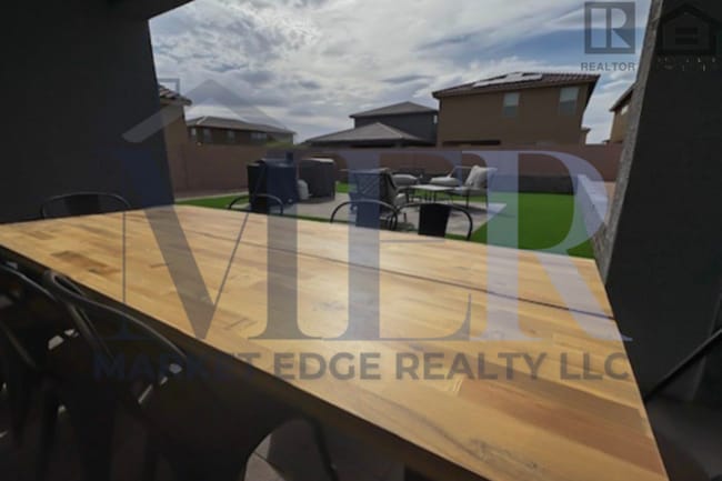 Building Photo - 4Bed/3Bath Home -I10/Wilmot Rd- Move-In Re...