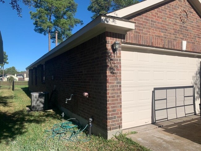 Building Photo - 3230 Forest Willow Ln