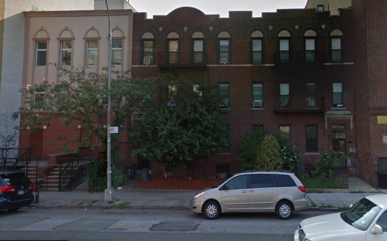 Foto principal - 1541 W 12th St