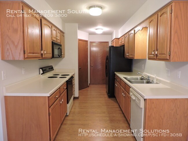 Building Photo - Shawnee Heights School District- 2BED/2BATH
