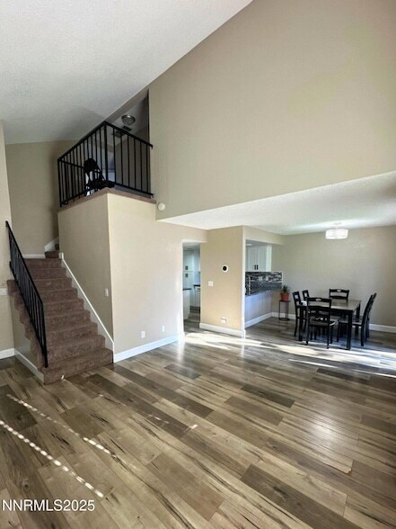 Foto del edificio - 1725 Catham Ln