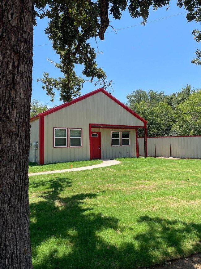 Foto del edificio - County Living, 3 bed barndominium