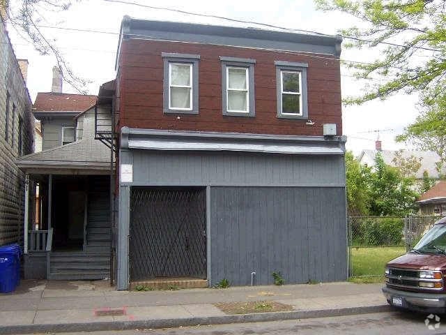 Building Photo - 741-743 Hudson St