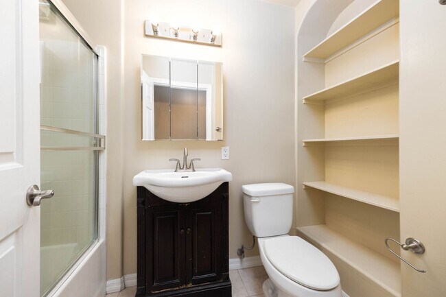 Building Photo - Fantastic Clairemont Condo with Outdoor Space!