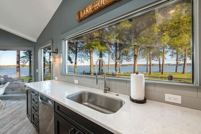Foto del edificio - Lake Norman Playaway