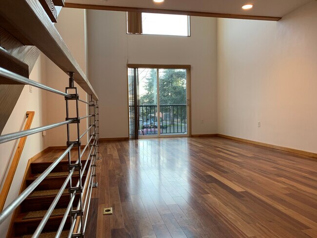 Piso principal - área de estar - West Seattle Townhouse